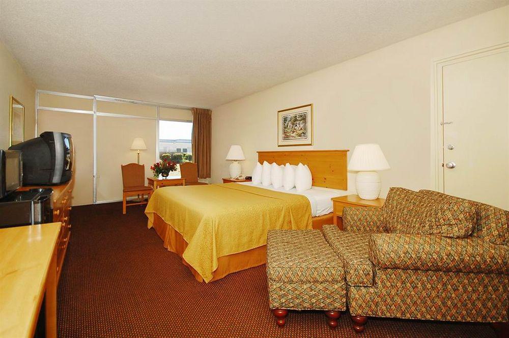 Quality Inn & Suites Conference Center Thomasville Exteriör bild