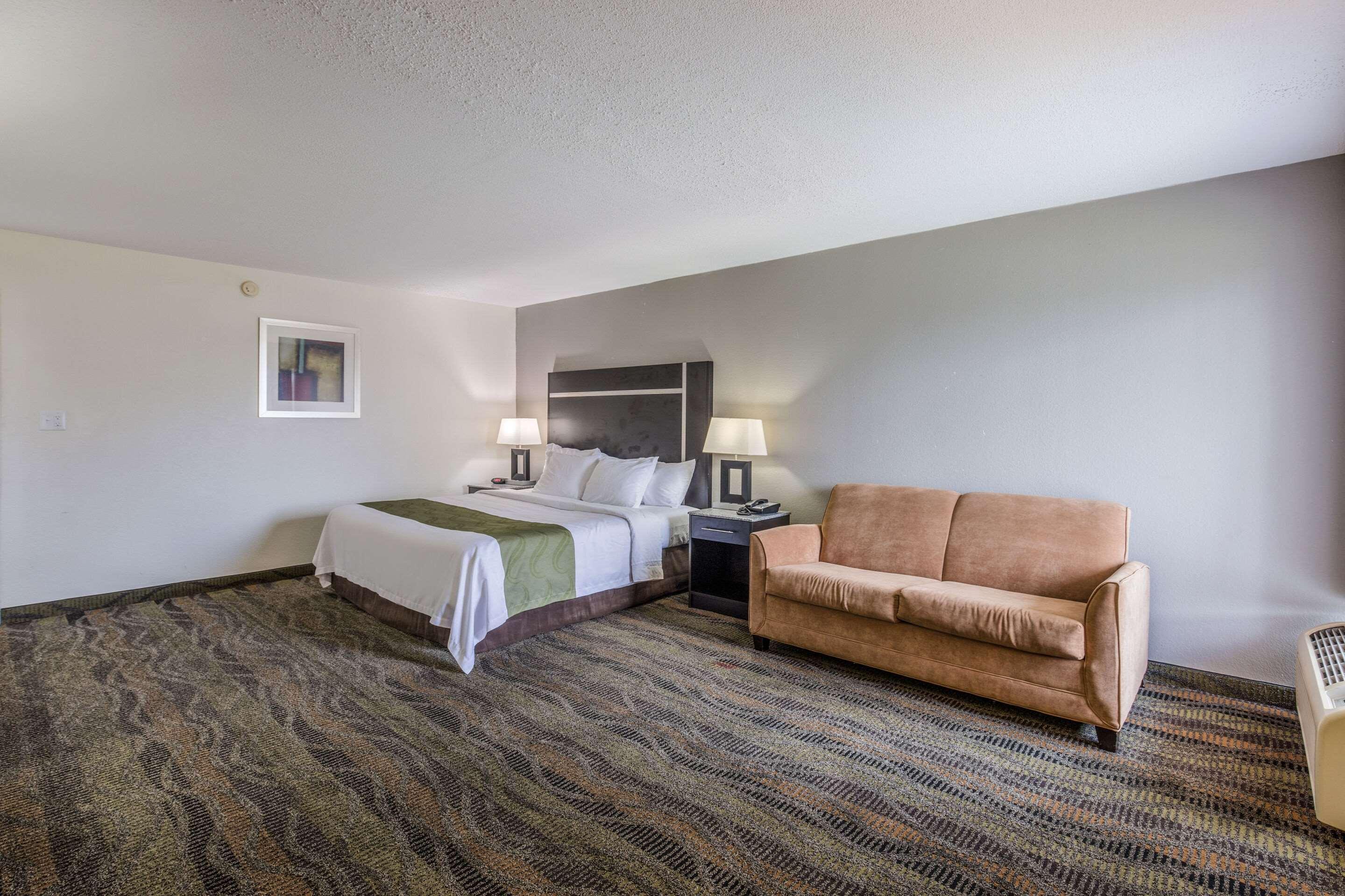 Quality Inn & Suites Conference Center Thomasville Exteriör bild