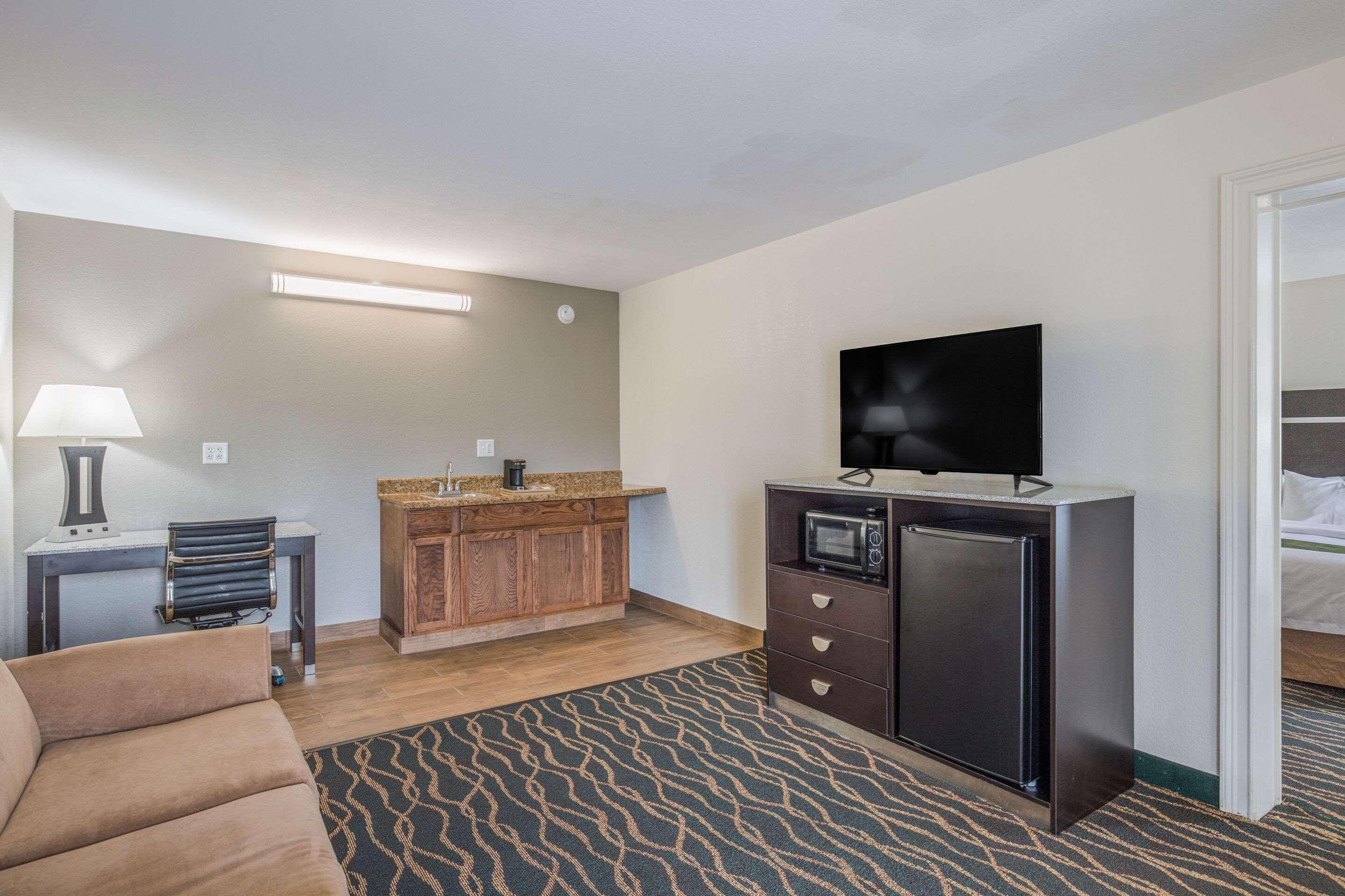 Quality Inn & Suites Conference Center Thomasville Exteriör bild