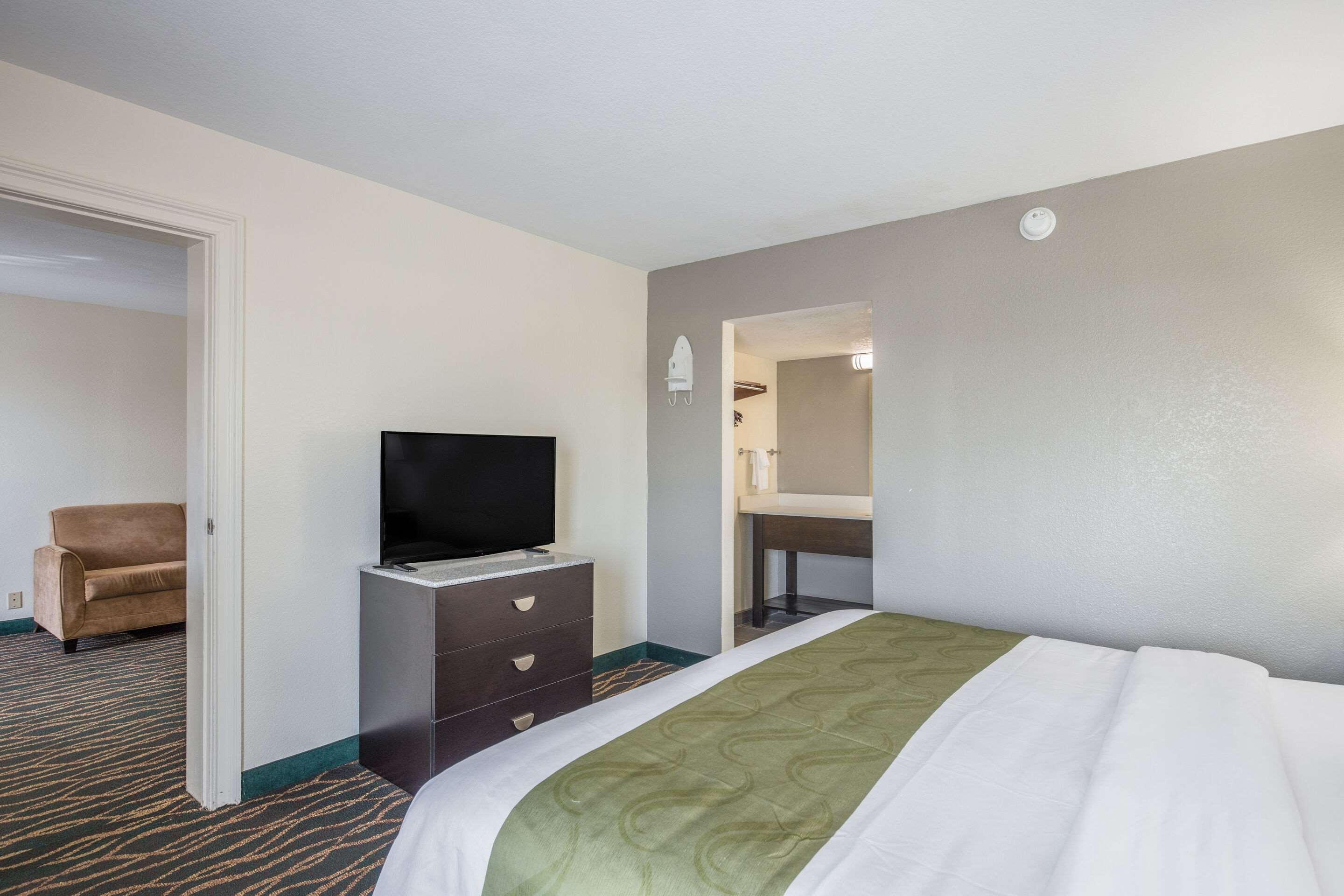 Quality Inn & Suites Conference Center Thomasville Exteriör bild