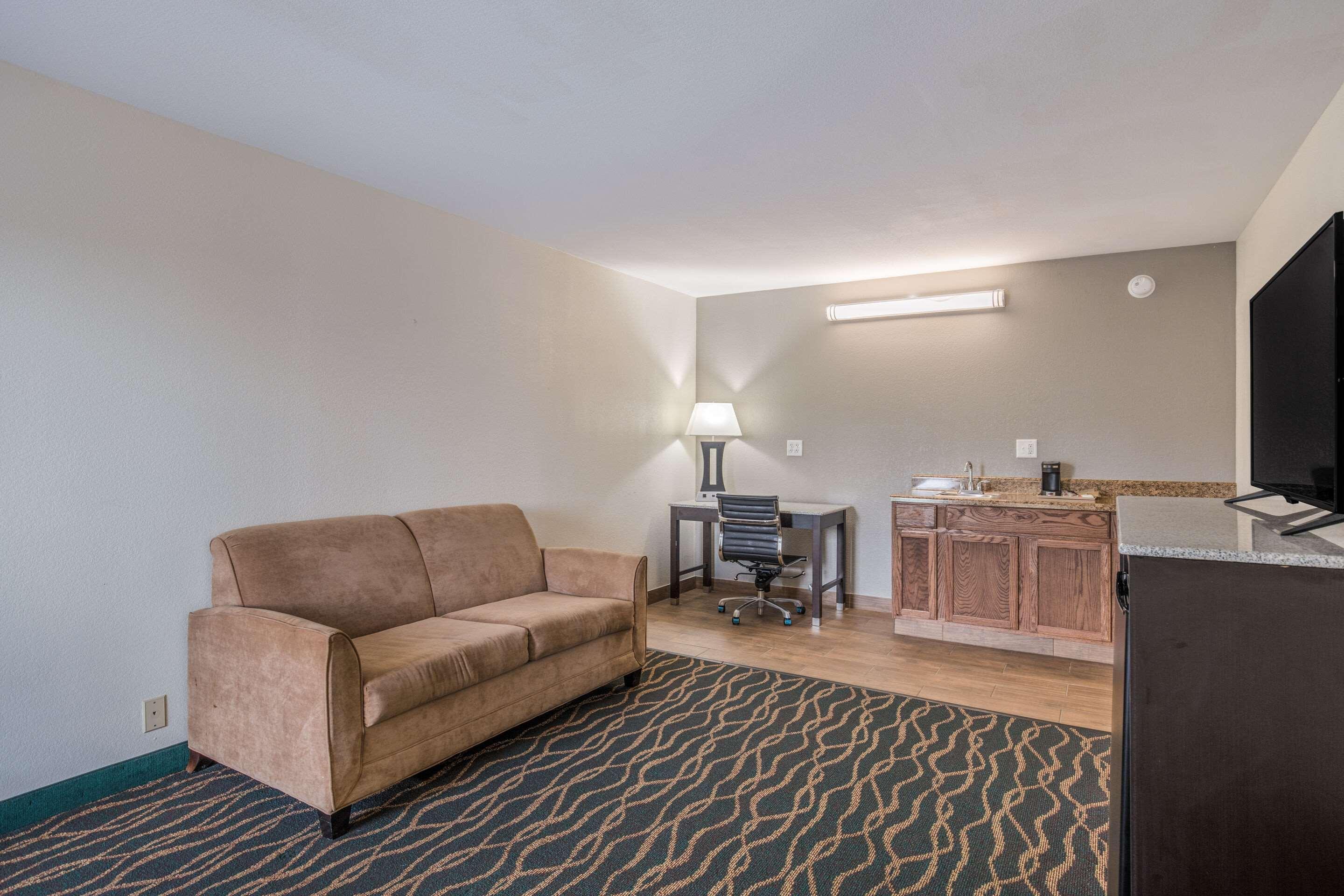 Quality Inn & Suites Conference Center Thomasville Exteriör bild