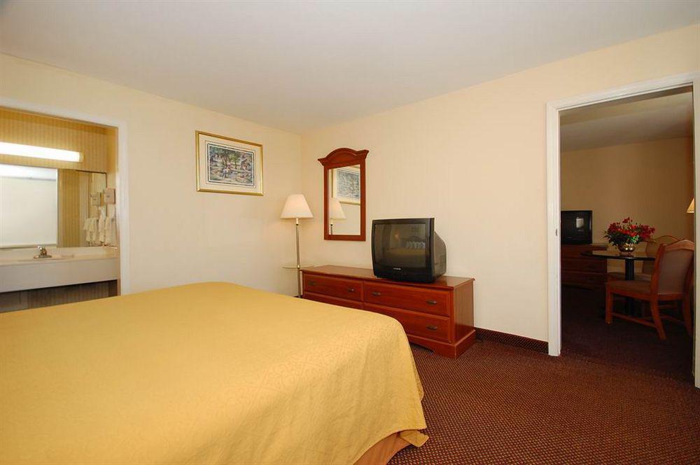 Quality Inn & Suites Conference Center Thomasville Exteriör bild